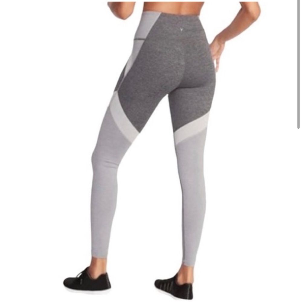 Old Navy Active Go-Dry Multi Grey Geometric Leggings